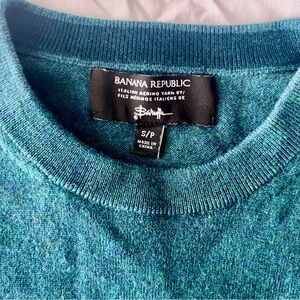 Banana Republic merino wool teal sweater  (women size small)
